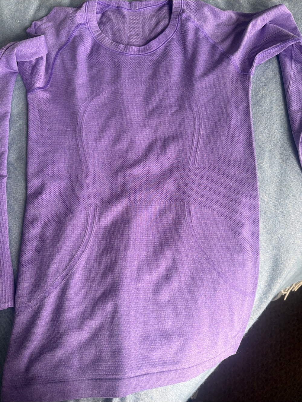 Lululemon purple women’s shirt with long sleeve